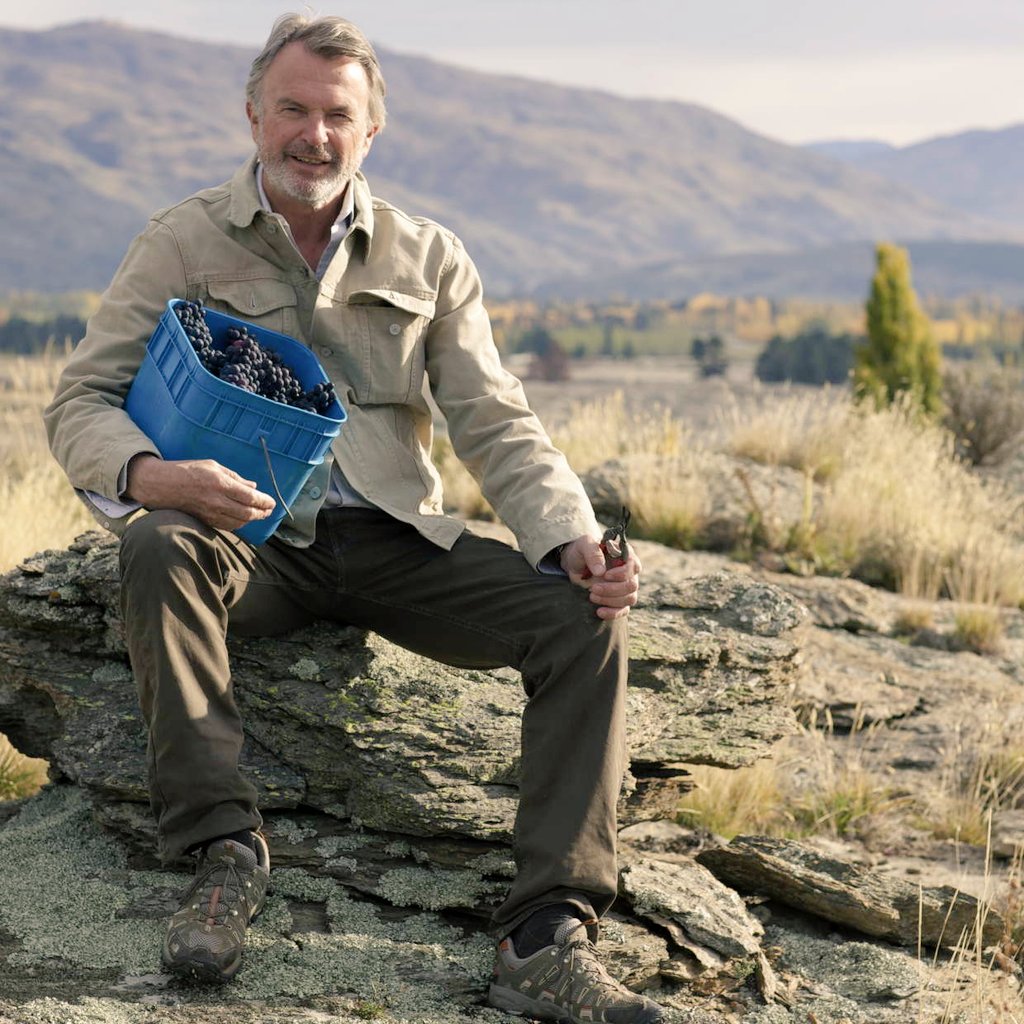 alanngrant's tweet photo. I really want to pick and eat grapes directly from the grape garden @TwoPaddocks Maybe that will be my second list after meeting Sam Neill.😭 #TwoPaddocks #SamNeill #australianmade #NewZealand https://t.co/yLgHrQkksp