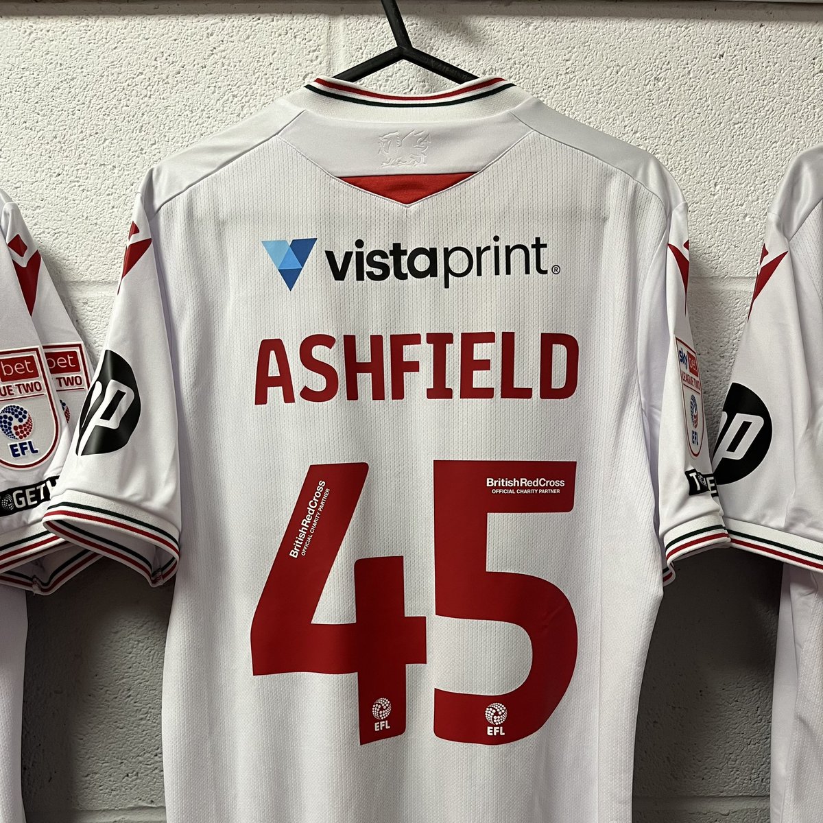 Wat's Dyke CP School (@watsdykecp) on Twitter photo Congratulations to one of our former pupils Harry Ashfield who made his debut for <a href="/Wrexham_AFC/">Wrexham AFC</a> this week! Great news 👏🏻👏🏻 Congratulations to one of our former pupils Harry Ashfield who made his debut for <a href="/Wrexham_AFC/">Wrexham AFC</a> this week! Great news 👏🏻👏🏻