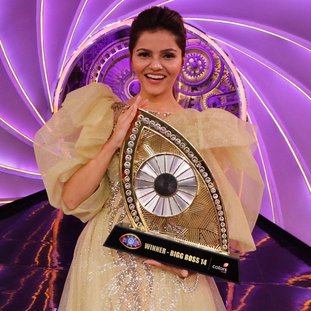 imthelazydude's tweet image. Best and most strongest female contestants of the bigg boss franchise.