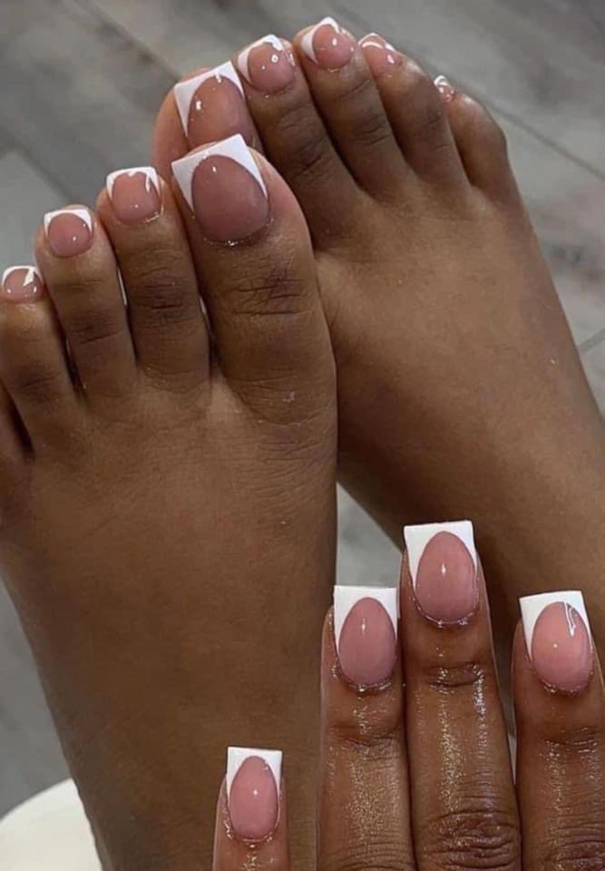 niicole__nicole's tweet photo. POV: you’re a FRENCH-TIP baddie 💅🏾✨ https://t.co/IHlzCDI9QV