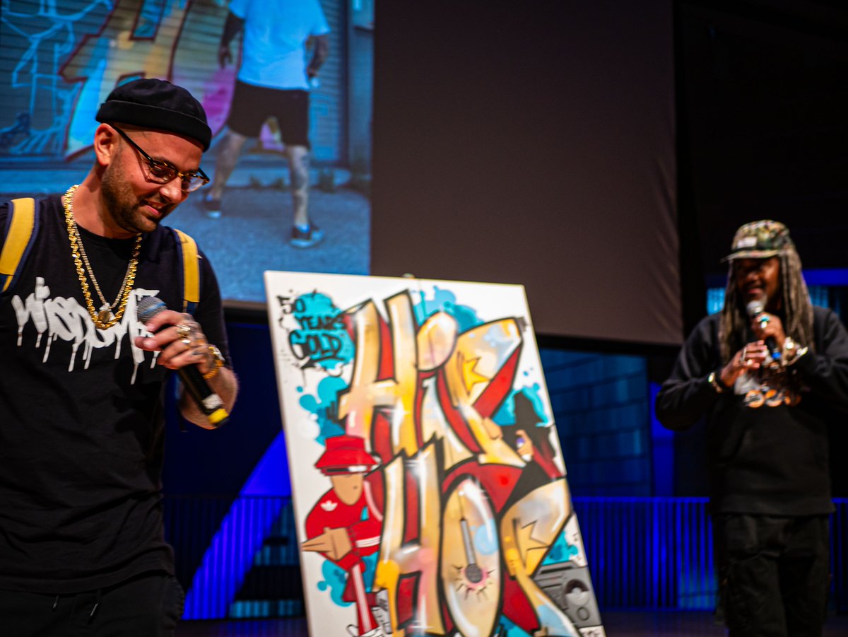 🎨Watch Calgary #graffiti artist JD War Paint break down artwork inspired by #HipHop50 at our event celebrating the four pillars of hip-hop culture: tinyurl.com/3b45edcv