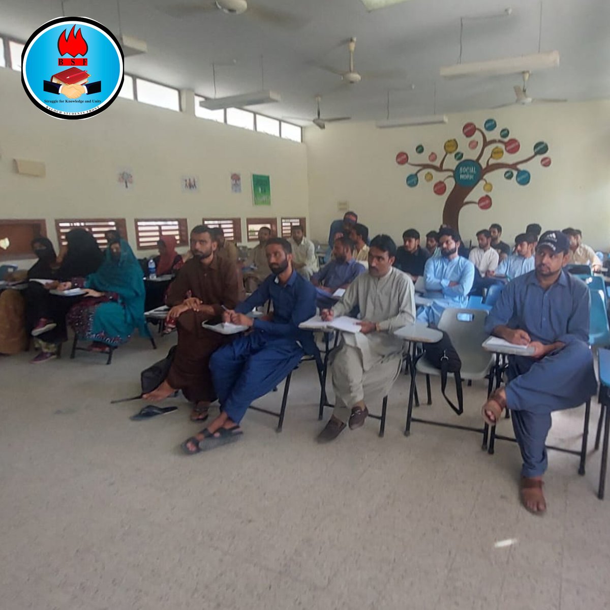 BSFront's tweet photo. دومی سیاسی اوتاگ 

بلوچ اسٹوڈنٹس فرنٹ ءِ نیمگ ءَ دومی سیاسی اوتاتگ 13 اکتوبر 2023 ءَ ماں ملیر ءُ کراچی هنکین ءَ برجم دارگ بوتگ اِے سیاسی اوتاگ ءِ تہ ءَ ٹیکنیکل امور،بلوچ سیاسی تاریخ ،گل ءُ گل کاری ءُ میان اُستمانی ءُ دَمگی  سیاسی جاور ھالانی سر ءَ تران کنگ بوتگ- https://t.co/3VWXJsTzlx
