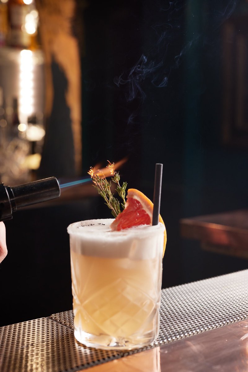 It’s Friday and the Parlour comes alive!

High end cocktails, table service and an intimate atmosphere. 🕯️ 🍸

Open until 11pm. 🌙