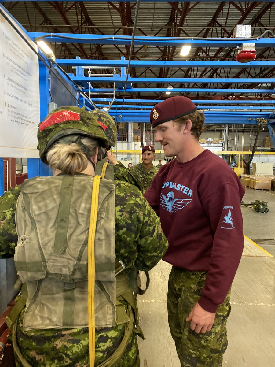 carolynpatton's tweet image. What an incredible experience w @Canada_Company &amp;amp; @3CdnDiv3DivCA at Ex Collaborative Spirit. We had the opportunity to experience &amp;amp; engage with soldiers to learn more about the #CdnForces #CdnArmy. TU for all y do. #CAF