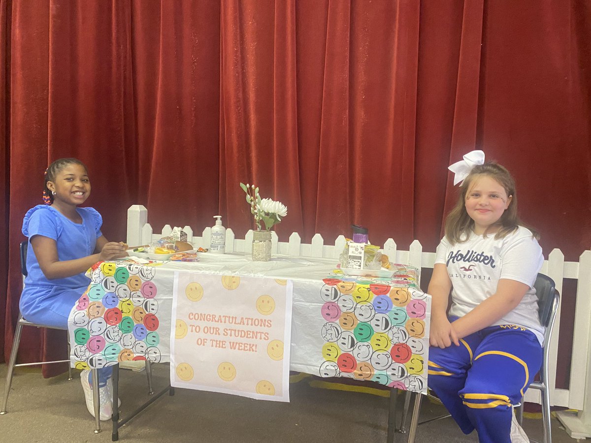 Elizabeth Fowlkes tweet media