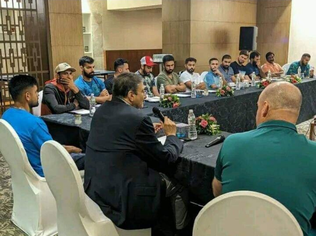 Doctor937's tweet photo. کیا پروگرام واقعی #وڑڑ گیا؟؟؟
#PAKvIND https://t.co/jU7bmpsRoJ