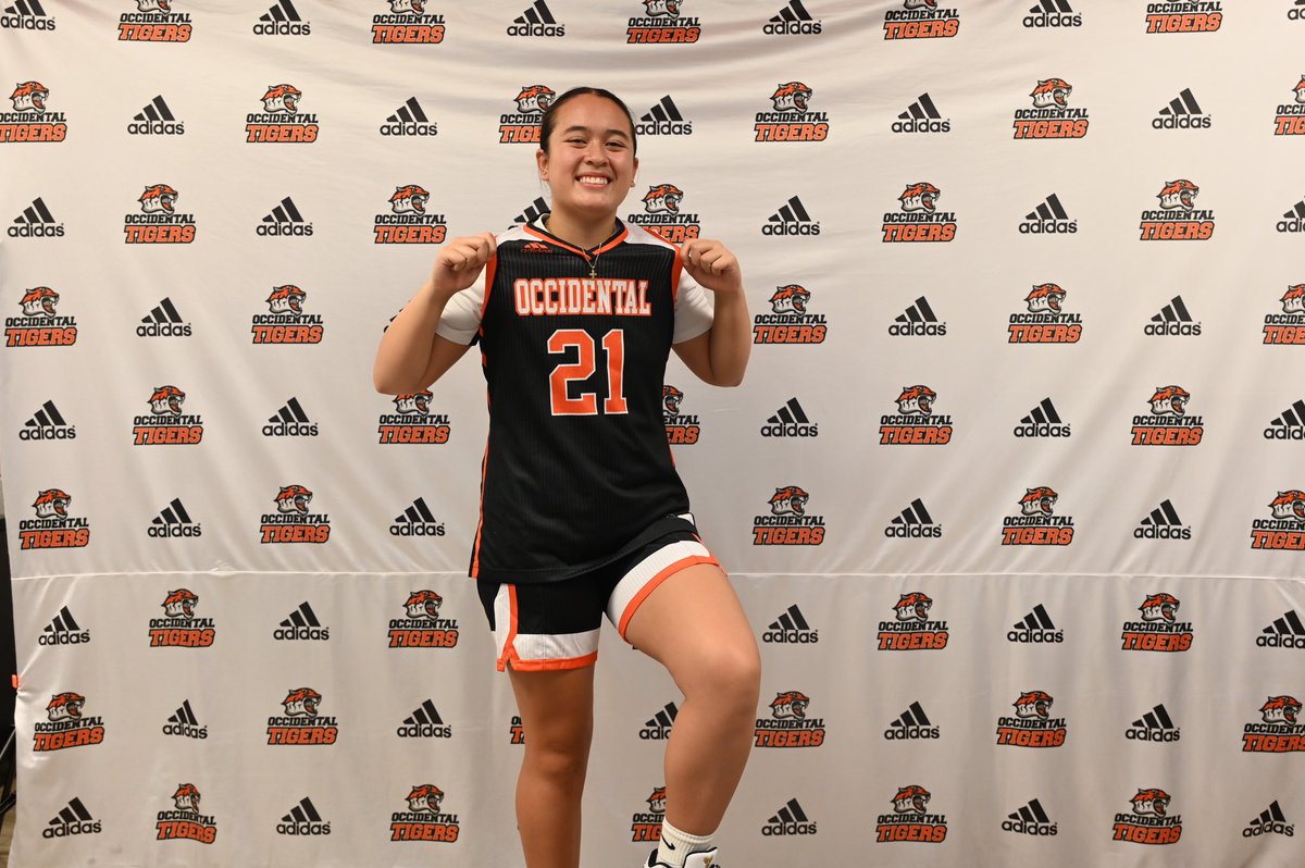 reesenataliaa's tweet photo. After a great official visit, I am excited and blessed to receive an offer from @tigerswbb 🐾 🐅 Thank you coaches for the opportunity
#gotigers https://t.co/Wln2gXCpDz
