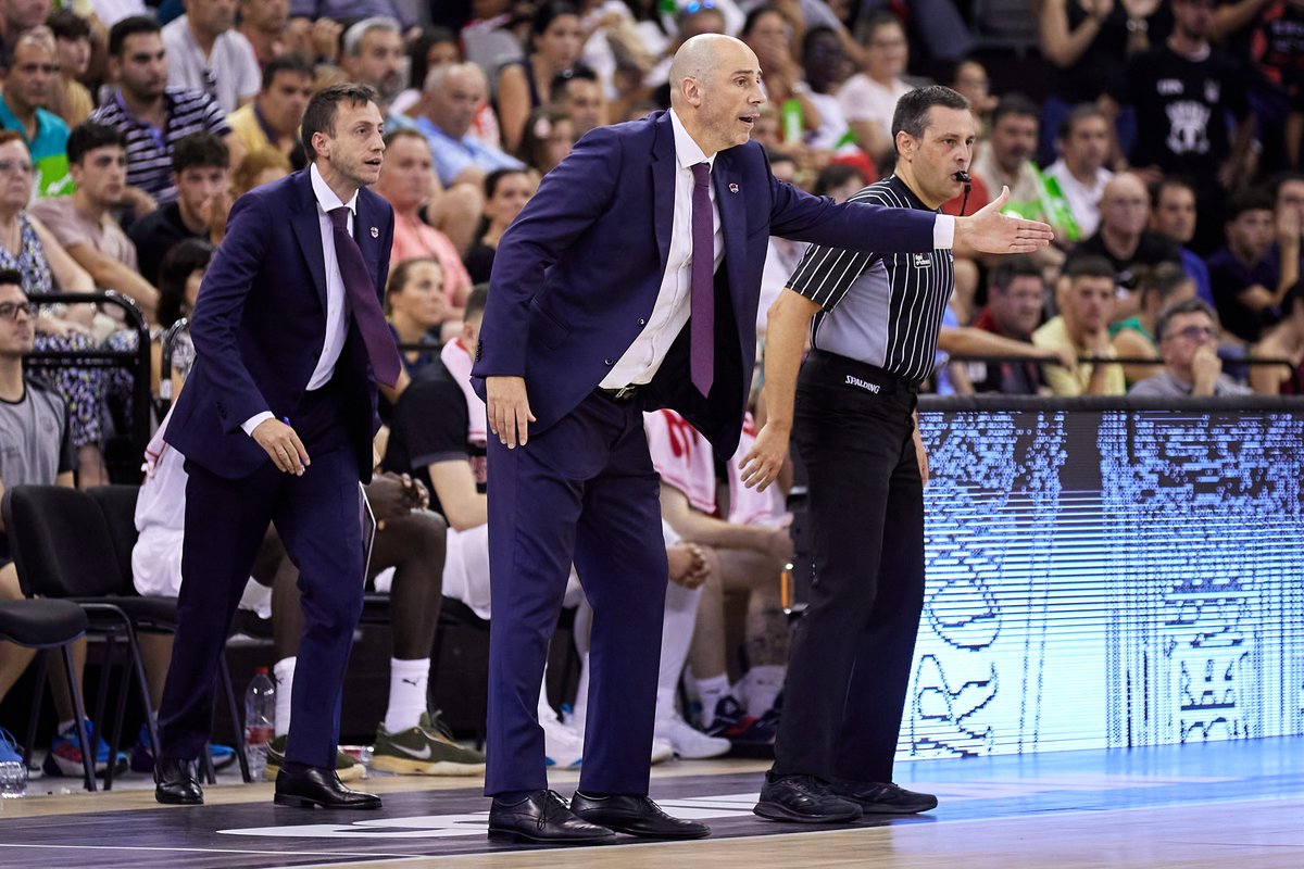 🧑‍🏫PIZARR(ATOS) volvemos con la sección, hoy os traemos un ATO ("after time-out", acción después de tiempo muerto) de Joan Peñarroya. Muy interesante por capacidad de lectura de juego. Os aseguro que no os va a dejar indiferentes. Joan jugando con el Alba ¡Vamos a ello!