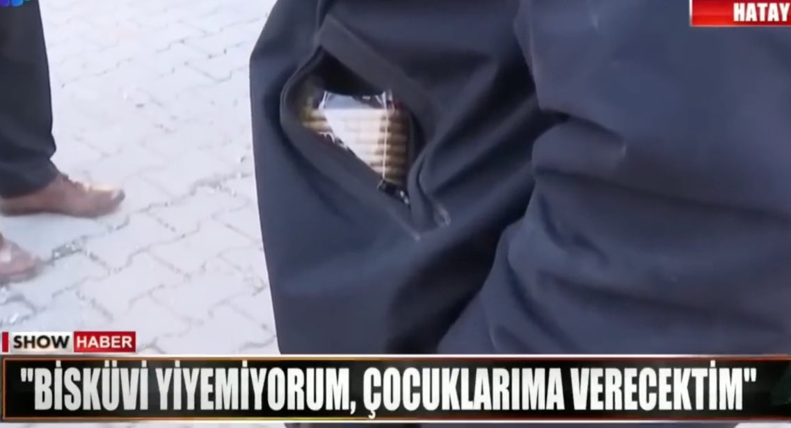 grafikherif's tweet photo. Bir avuç insan her gün Hatay’ı ve deprem gerçeğini gündemde tutmaya çalışıyoruz. Yaşananlar ve deprem gerçeği bir Dilan Polat bir Engin Polat kadar gündem etmiyor. Yorumsuz. https://t.co/mwSjMLdGYO