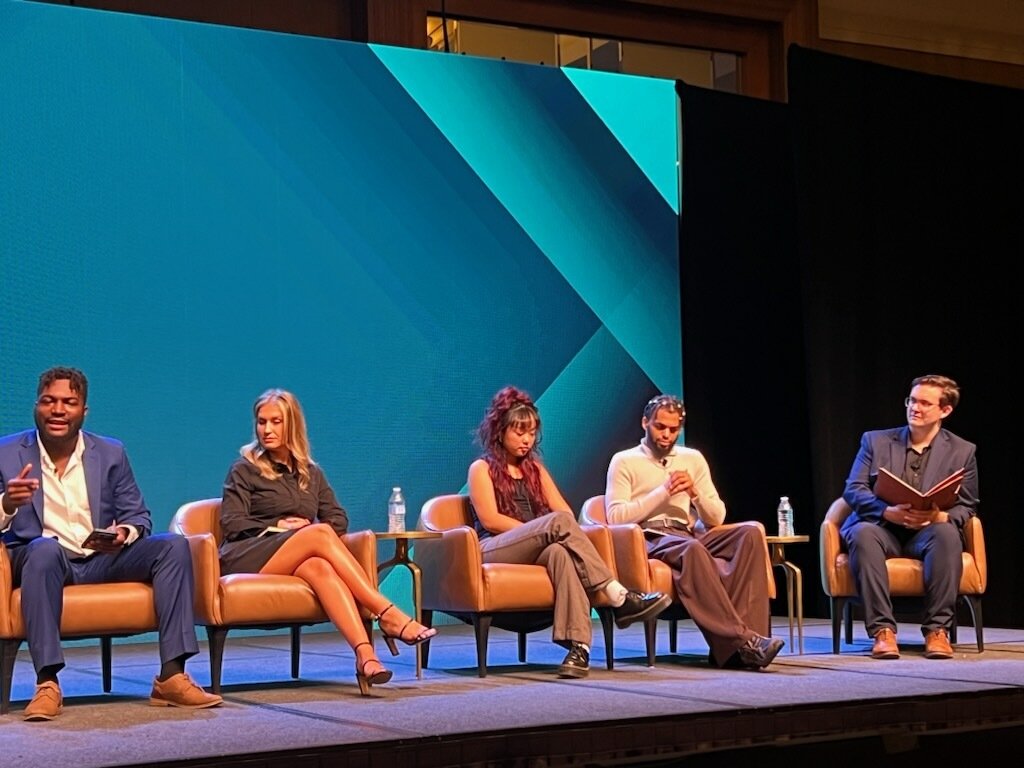 Always such a treat to be in conversation with other young folks speaking truth to power.

Thank you to @CAeconomy and @MoveCAFWD for giving this incredible group the stage at this morning's session.