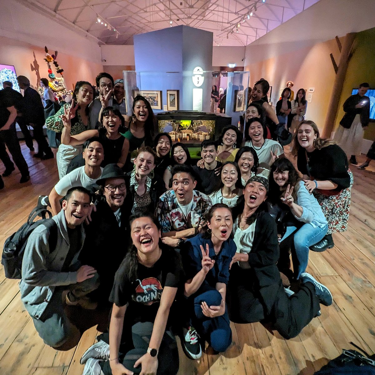 totoro_show's tweet photo. 📸✨ When the My Neighbour Totoro company visited @young_vam 🤩

We're thrilled to have a model of our set on display inside their new exhibition - Japan: Myths to Manga 🙌  #FindYourSpirit https://t.co/sO4bCPkw8g