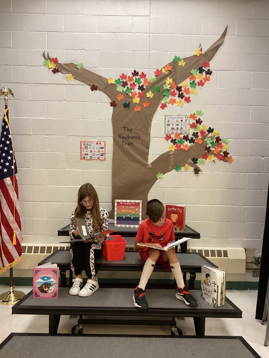 Students at Mt. Vernon Elementary taking part in  our Kindness Korner initiative for our Kindness In Action Campaign! #bethekindkid @mcperry705 @keithkonyk