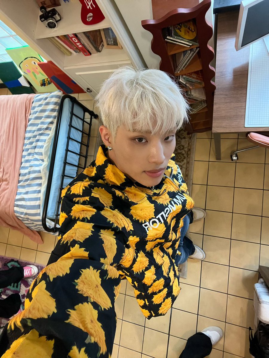 P1H_members's tweet photo. 잘가라 금발 기호 👋👱

#P1Harmony #KEEHO https://t.co/99wNY4bauw