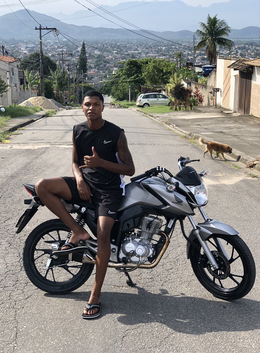 Iluminado nada pode me parar!🫡🥋
