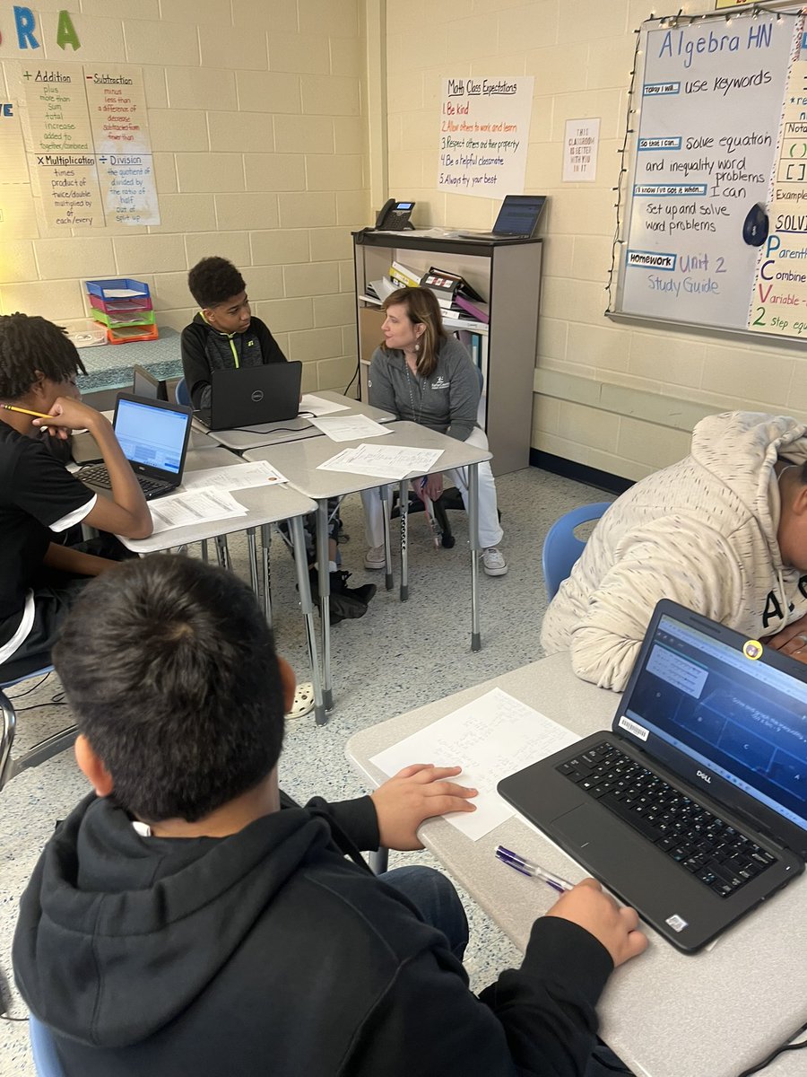 VictorLeonPowe1's tweet photo. @GlasgowMS Conducting a few AAP walkthroughs with @kirsten_m @fcpsaap in our Math, Science and English classes! @Gponce_Schools @fcpsmsela @FCPSScience @MathematicsFcps #onevoice https://t.co/XlU6MlgKUF