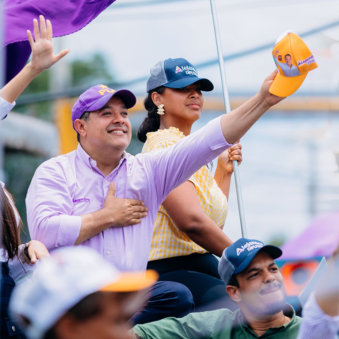 ALEJANDRO tweet media