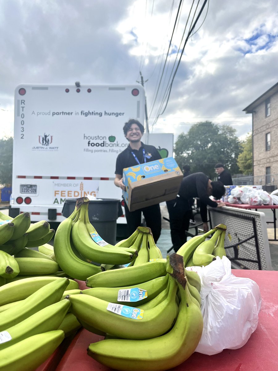 Raul Yzaguirre Schools for Success tweet media