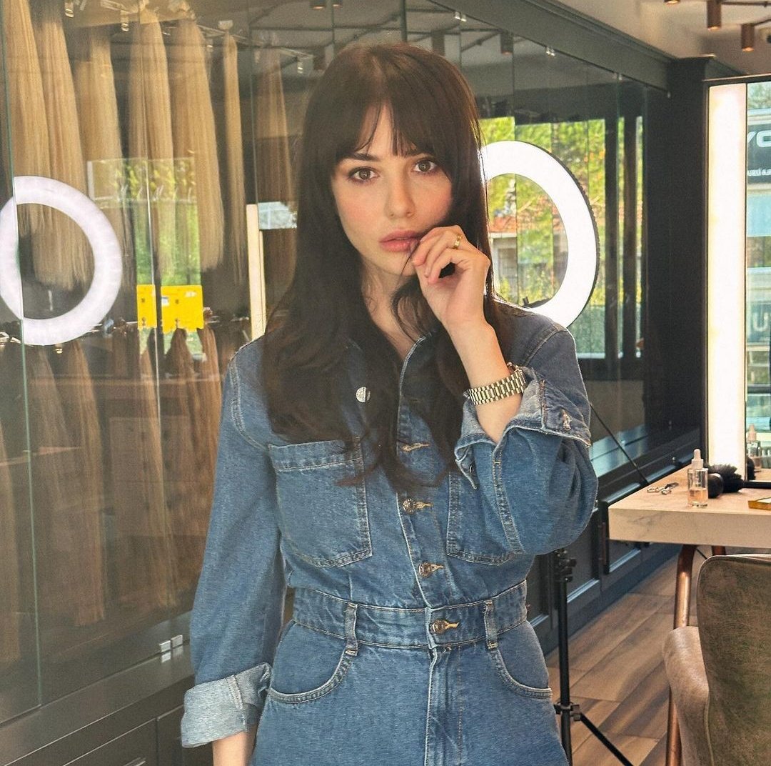 FrizbiTv's tweet photo. #ÖzgeGürel 🌟🪄 https://t.co/YKNyxjPxuB