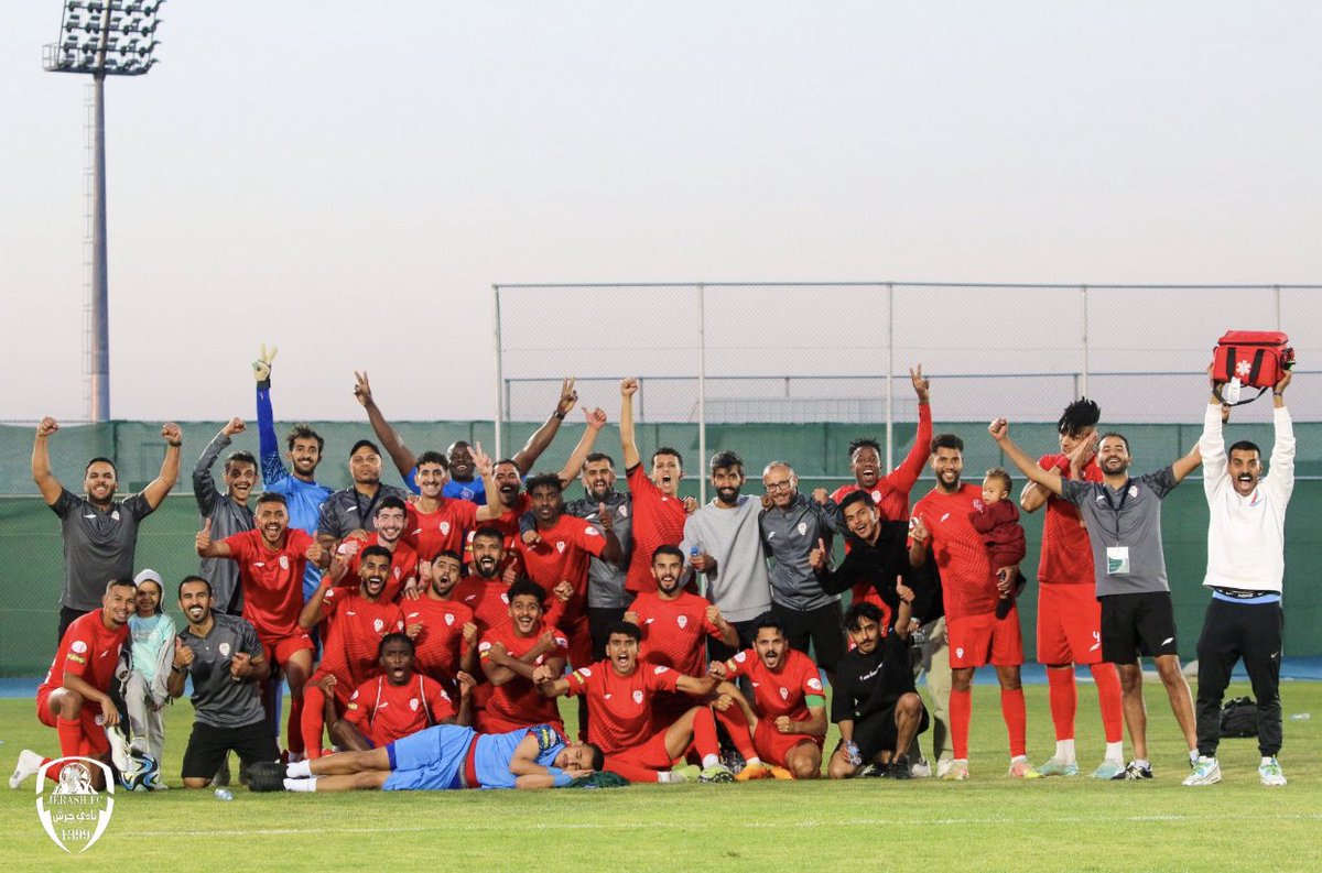 aboroderand's tweet image. الحمدلله حققنا فوز مهم ومازلنا في بداية المشوار ، ابارك لزملائي في الجهاز الفني و الطبي و الاداري و لإخواني اللاعبين على هذا المستوى و هذه الروح القتالية .
جمهور نادي جرش نهديكم هذا الفوز و نعدكم بالأفضل في القادم بإذن الله💚❤️