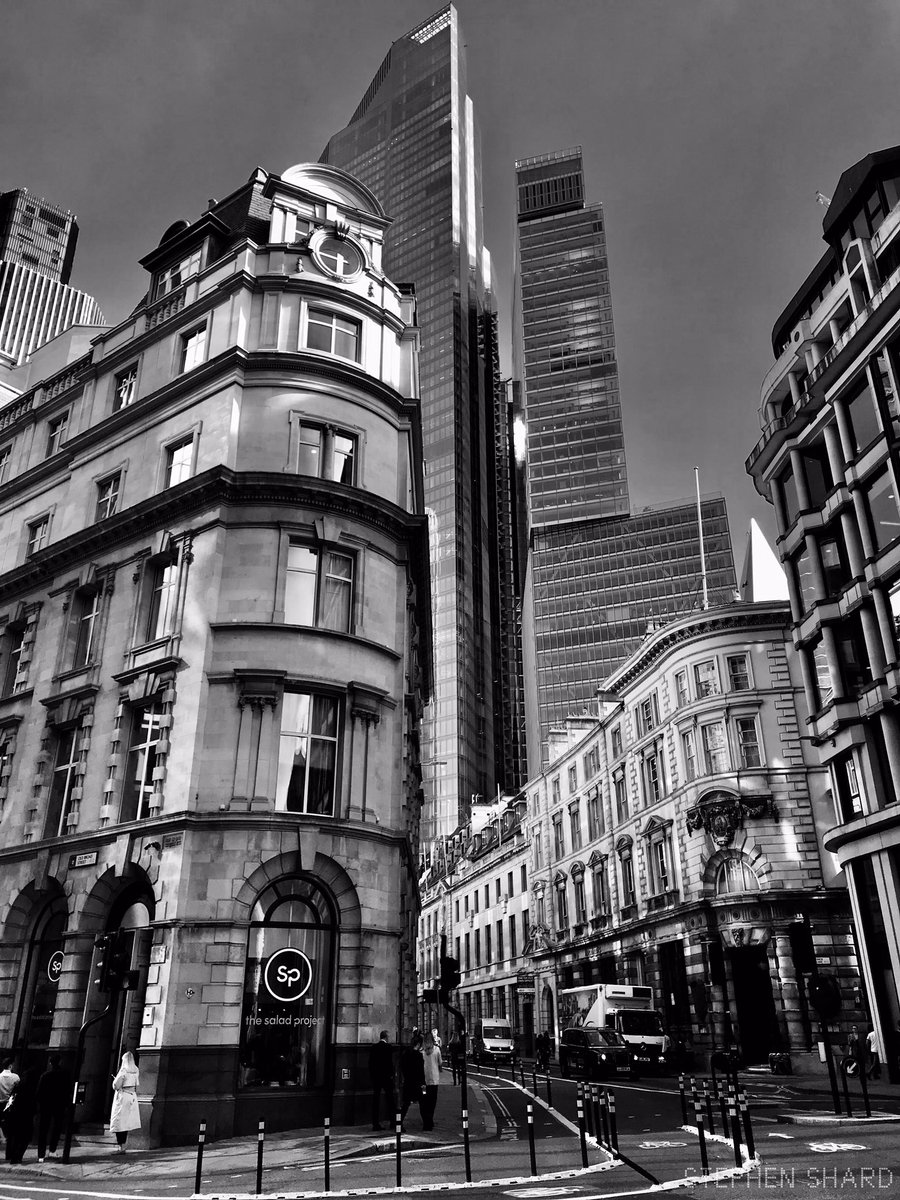 TheStephenShard's tweet photo. Tower 42, 22 Bishopsgate, 8 Bishopsgate & The Scalpel from Threadneedle Street 🏙
City of London, England 🇬🇧
📸 5th October 2023 | Stephen Shard
#CityOfLondon #LondonSkyscrapers #LondonSkyline #Tower42 #22Bishopsgate #8Bishopsgate #TheScalpel #ThreadneedleStreet https://t.co/VZSQ1NMv5I