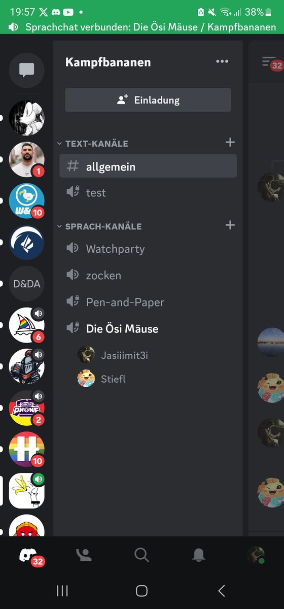 #SpitzeStifte 
Watchparty check :) 
Snacks check ^_^ 
Twitter am Start ?? 
Lets gooooo 
#MoritonManor