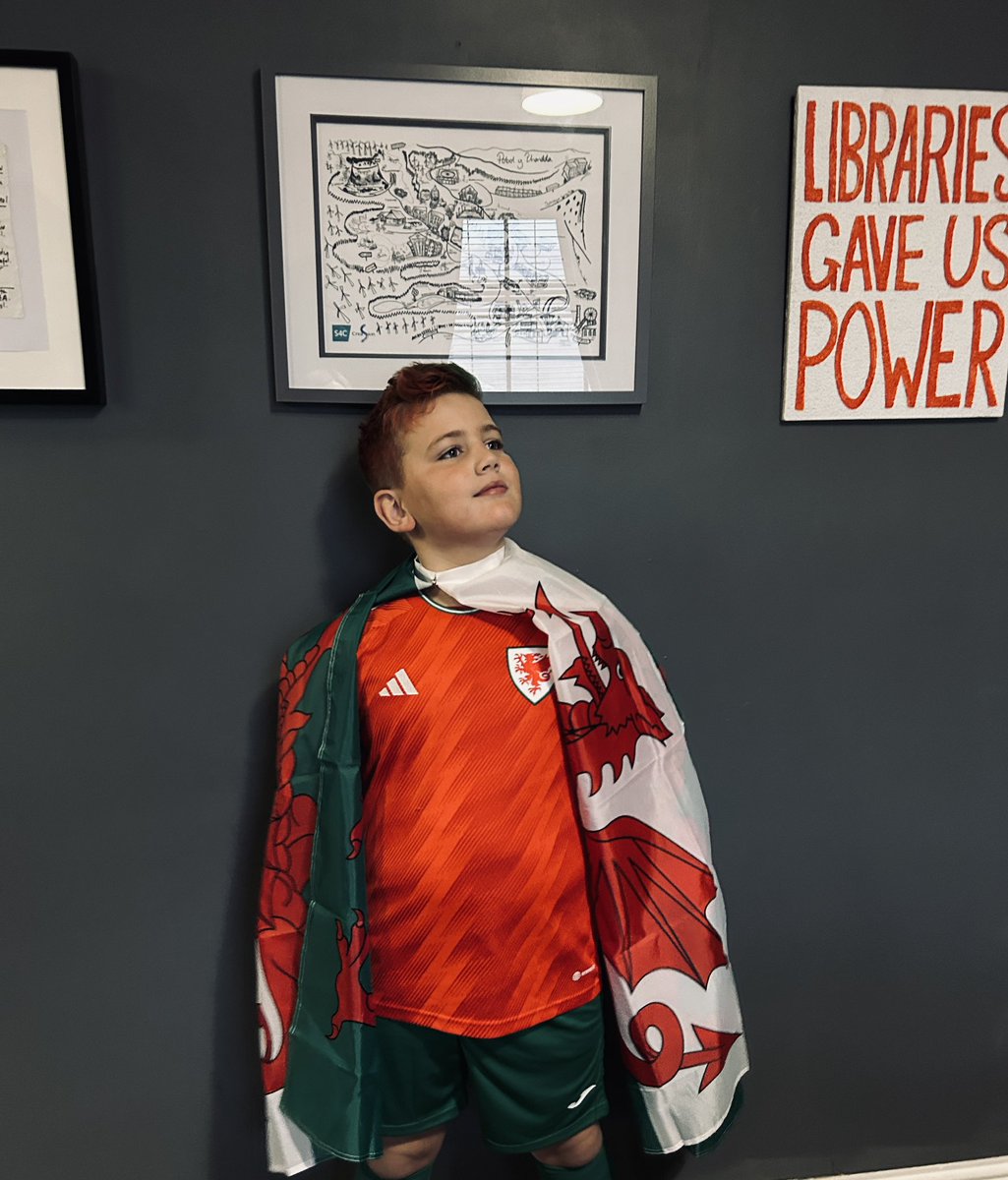 Capten Cymru 🏴󠁧󠁢󠁷󠁬󠁳󠁿 <a href="/ShwmaeSumae/">Shwmae Su'mae</a> ❤️🤍💚