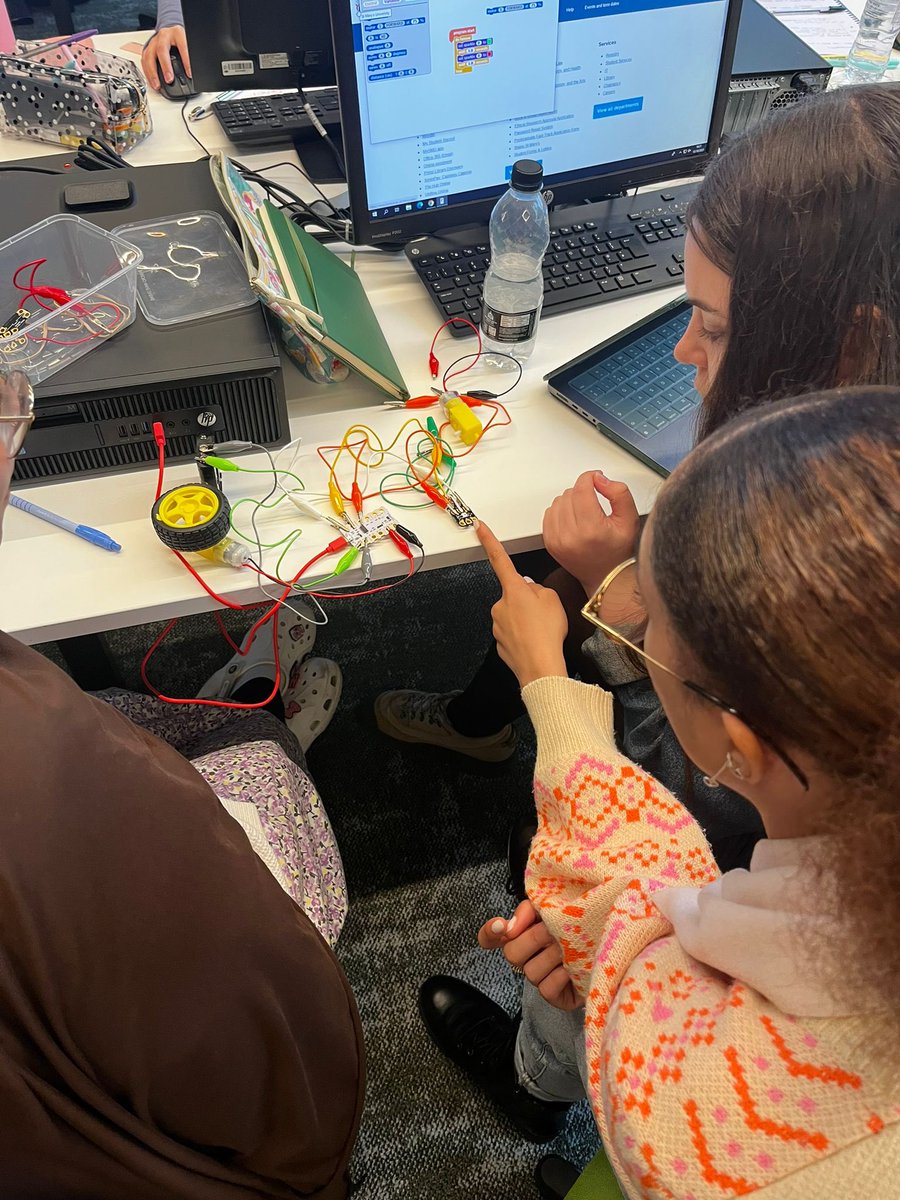 Sam Lovatt (@smlovatt) on Twitter photo It was great to introduce our <a href="/TeachStMarys/">Teach St Mary's</a> Y3 BA elective students to crumbles controllers from <a href="/RedfernElec/">Redfern Electronics</a> today. I’m this module <a href="/JaninePavlisDT/">Janine Bell (née Pavlis)</a> and I will be bringing together D&T and computing!
#physicalcomputing #design #control It was great to introduce our <a href="/TeachStMarys/">Teach St Mary's</a> Y3 BA elective students to crumbles controllers from <a href="/RedfernElec/">Redfern Electronics</a> today. I’m this module <a href="/JaninePavlisDT/">Janine Bell (née Pavlis)</a> and I will be bringing together D&T and computing!
#physicalcomputing #design #control