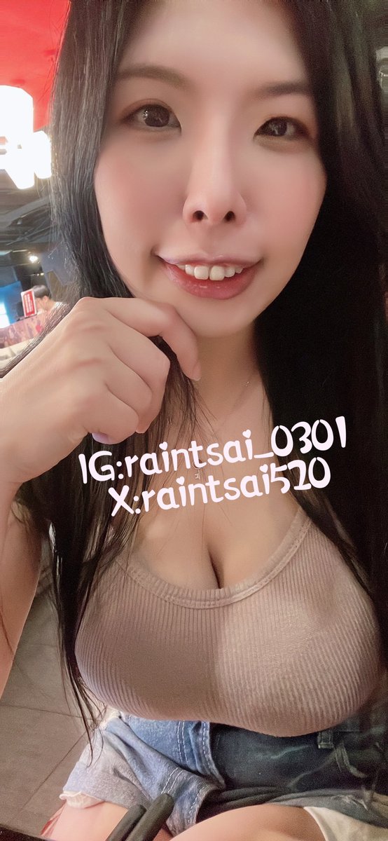大家會想看我的生活照嗎？ https://t.co/EsdZicQSxT