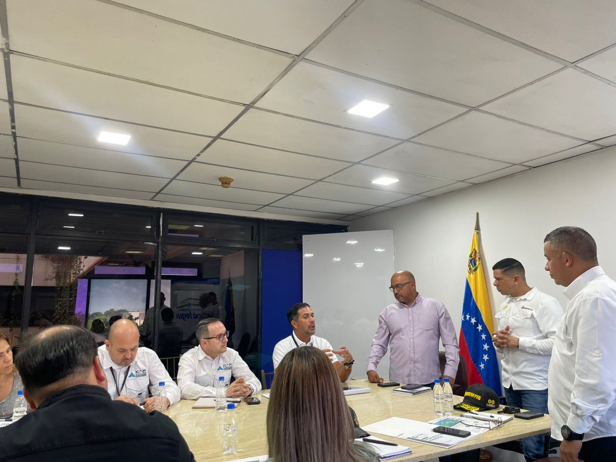 CAMIMPEG_FANB's tweet photo. #130ct | Se realizó mesa de trabajo entre las empresas #CAMIMPEG, @AGROFANBCA, @CANCORFANB1 y @Samalguarn2 en conjunto con la Gobernación del estado Anzoátegui @anzoateguigob, con el objetivo de consolidar Alianzas Estrategias y potenciar diversos proyectos. https://t.co/5rjaGHeMOE