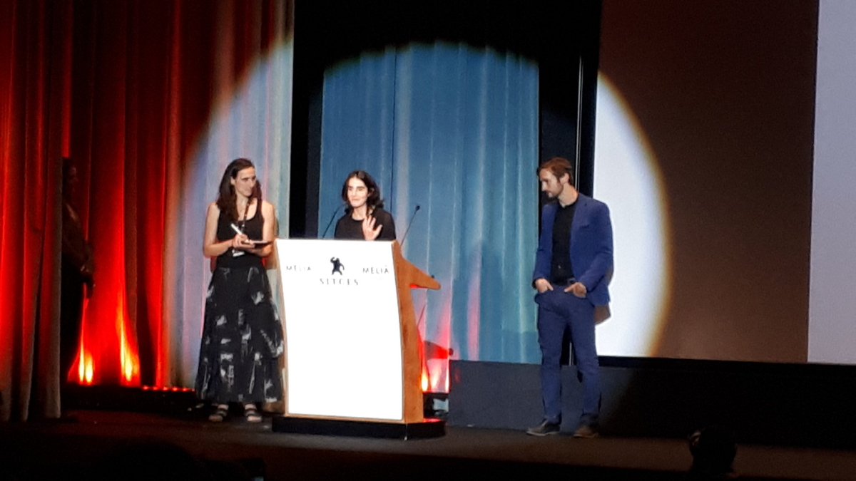 18. LES CHAMBRES ROUGES <a href="/sitgesfestival/">Sitges Film Festival</a> Una inquietante trama en la que, como pasa tristemente en la realidad, ciertas mujeres sienten atracción por asesinos, sociópatas, etc. A partir de la mitad la peli mejora, vale la pena esperar... 7/10