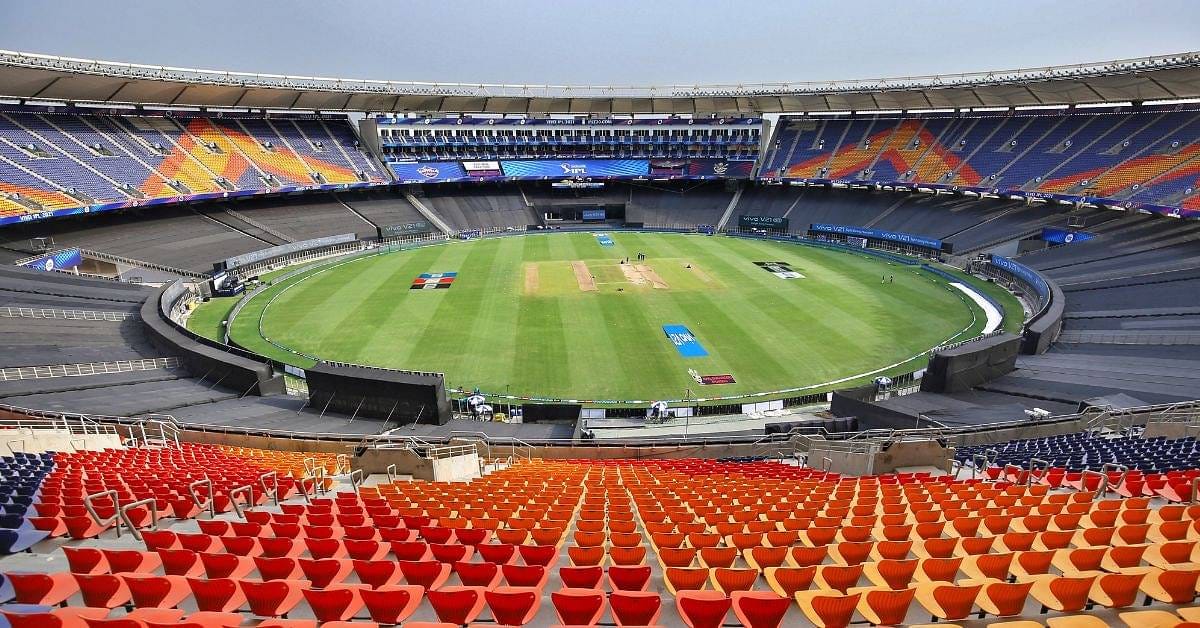 Bowl_Sense's tweet photo. Countdown to the Clash:
A Sneak Peek into India and Pakistan's Preparation for the Pivotal Showdown! 🇮🇳🇵🇰
Thread 🧵1/10
#CricketFever #IntenseRivalry #INDvsPAK #IndiaVsPakistan #Ahmedabad #CWC23 #WeHaveWeWill #Dream11 #BabarAzam #ShubmanGill #TeamIndia #PakistanCricket https://t.co/tJP2K4BHF3