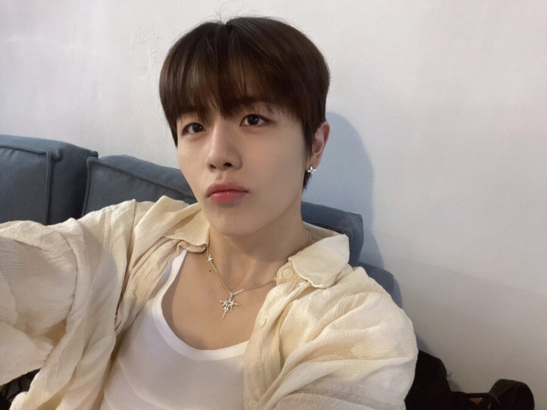 suriwawi's tweet photo. FELIZ CUMPLEAรOS AL AMOR DE MI VIDA, AMO MUCHO A ESTE NIรO PRECIOSO.. cumplรญ mil aรฑos rey, y yo voy a ser feliz siempre por vos~~~
WHEN I CATCH U RICKYYYY!!!! ๐๐๐
@OCJNEWBIES
#OCJNEWBIES #์ค์จ์ ์ด๋ด๋น์ค
#๋ฆฌํค #RICKY
#OCJENT #ONECOOLJACSO https://t.co/7wQfHTFsFp