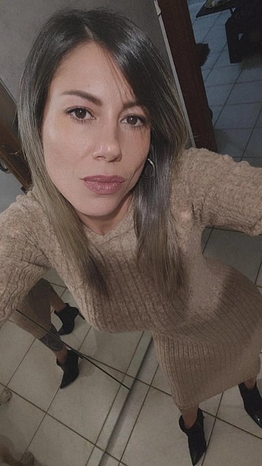 Buona serata tesorini 💋💋💋 https://t.co/9165ccSoCB