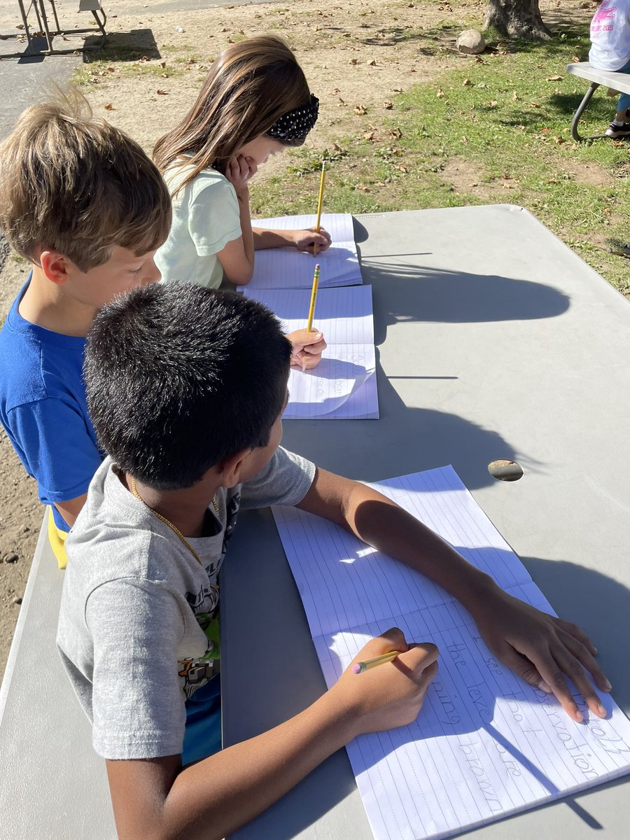 Friday fall afternoons are perfect for practicing our observation skills! <a href="/NMSCTAP/">North Mianus School</a> <a href="/NMSCTP/">Kathleen Ramirez</a> <a href="/GreenwichPSSci/">Tara Fogel</a>