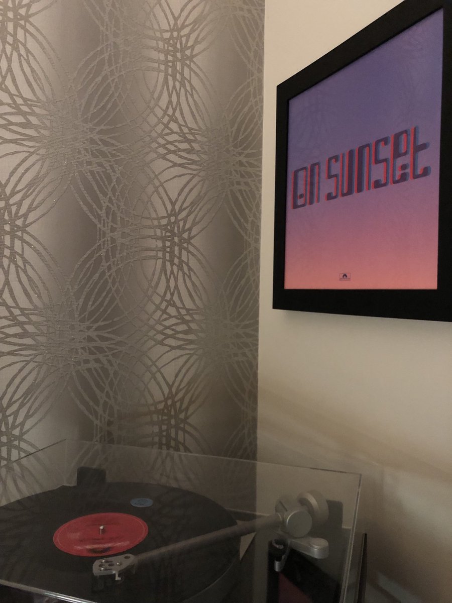 derek_churchill's tweet photo. #nowplaying #paulweller #onsunset https://t.co/Irb73hrAug