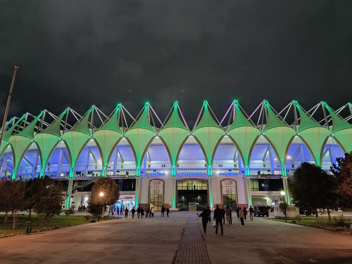 🇺🇿 Uzbekistan U23 vs. Spain U21 🇪🇸

For the first time, I'm seeing the European national team in person, even though it's the youth team. The score is 0-0, and the game is quite dull.

#Uzbekistan
#Spain 
#Groundhopping
#StadiumTour
#FootballJourney
#Matchday
#AwayDays