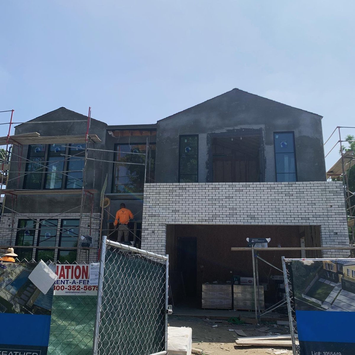 ariabuilding's tweet image. A couple of in progress projects. Our current developments are spread throughout the greater LA area including Echo Park, Mar Vista, West Hollywood, Silverlake, NoHo, Encino, Woodland Hills and many more are about to start. Aria Building Group. #currentdevelopments #newhouse