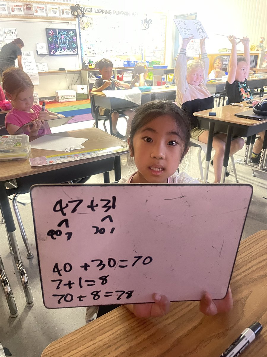 messineomarvels's tweet photo. Today we had math class with @gregtangmath .  He taught us the difference between an expression and an equation. #GlendaleUSD #valleyviewelementary https://t.co/lACIY6oumJ