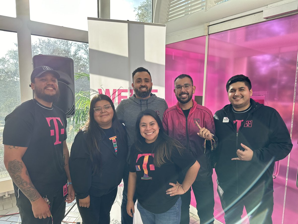 Huge shout out and thank you to <a href="/D_Hernan31/">David Hernandez</a> for sharing such impactful, inspiring, and motivating stories with us during the Hispanic Heritage Panel! It is truly a privilege to have such an amazing leader with great influence 🫶🏽 #MiBossEsChido <a href="/tobiastjones/">Toby Jones</a>