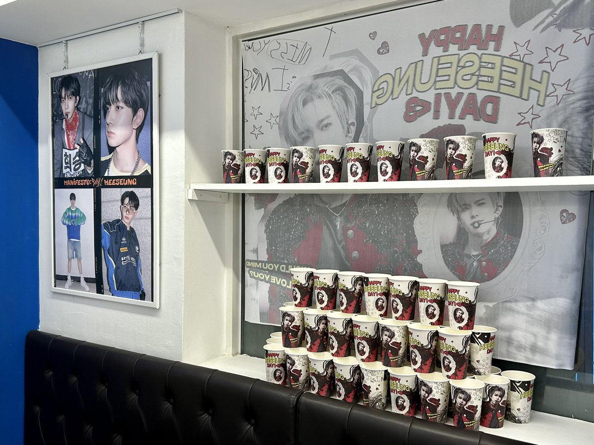 podoal_official's tweet photo. #포도알EVENT
💝#엔하이픈 #희승
🎁생일기념 카페 이벤트 (카페픽 한정프레임+응원보드)
       종이컵/포토카드/투명 포토카드/스티커
📆10/14(토) ~ 10/16(월)
       10/14 ~ 10/15 13:00 ~ 19:00
       10/16 17:00 ~ 20:00
📍#카페픽 서울 마포구 와우산로15길 40

#HAPPY_HEESEUNG_DAY
#엔하이픈 #희승 #포도알
로 카페 인증시
포도알을 드려요❤️
