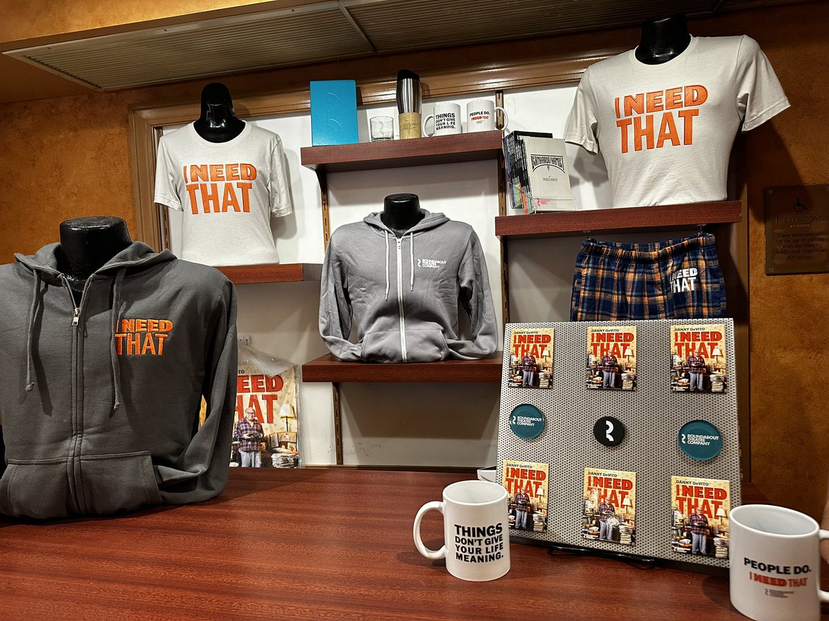 BrigidNYC's tweet photo. I NEED THAT BROADWAY 1st Preview!
#MERCH! 
#DannyDeVito
#LucyDeVito
#RayAnthonyThomas
#INeedThatBroadway https://t.co/DAL5noRmb3