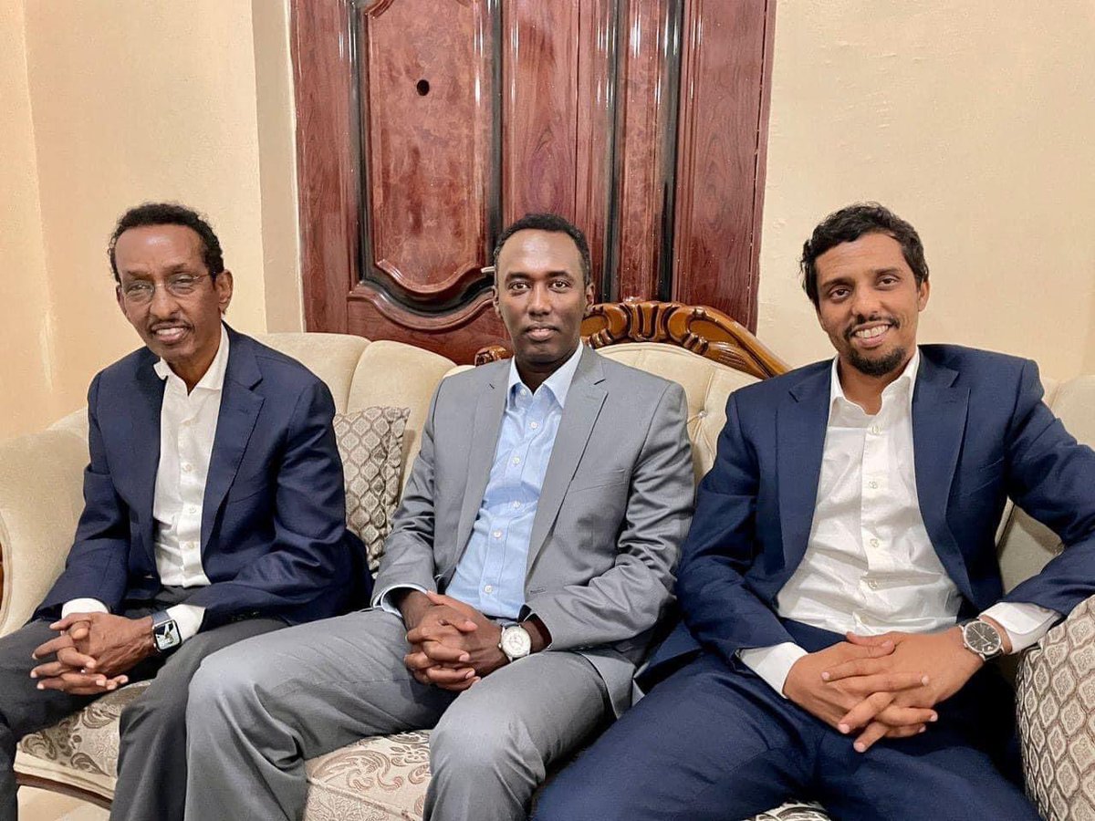 safiirk's tweet photo. Shacaka reer puntland markay arkaan ragan waxa ay nacaan dowladnimo..#puntland ma meteli karaan dadkani #aqoon #siyaasad #hogaamian. https://t.co/4g0FfWyhK3