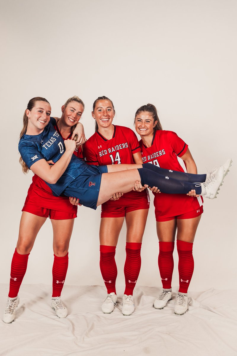This group ❤️🖤

Join us early on Sunday as we honor this fabolous group of seniors and try to move even closer to a Big 12🏆

Ceremony starts at 12:45!

🎟️ - wreckem.co/3ZHL8cY