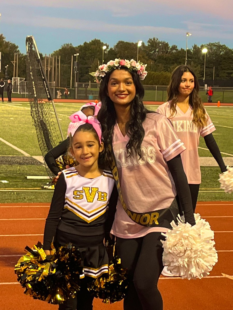 We had a great time representing Constable at Elementary Appreciation Night! Go Vikings 🏈 <a href="/MrsVC3/">Cristina Vildostegui</a>