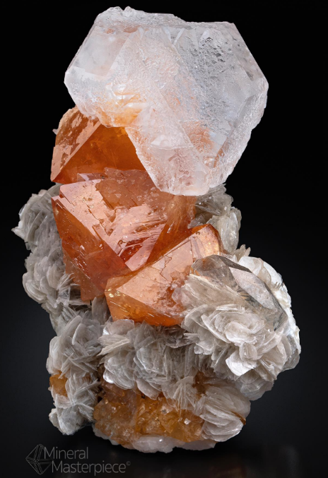 Claudia_Zahn's tweet photo. #Scheelite, #Fluorite, #Aquamarine - Mt Xuebaoding, #China - 8.8cm
By #MineralMasterpiece
#Geology #GeologyPage #Nature #minerals #crystals #gems #Nature #NatureLovers #NaturePhotography #Photographer https://t.co/HK9X1tWlWU