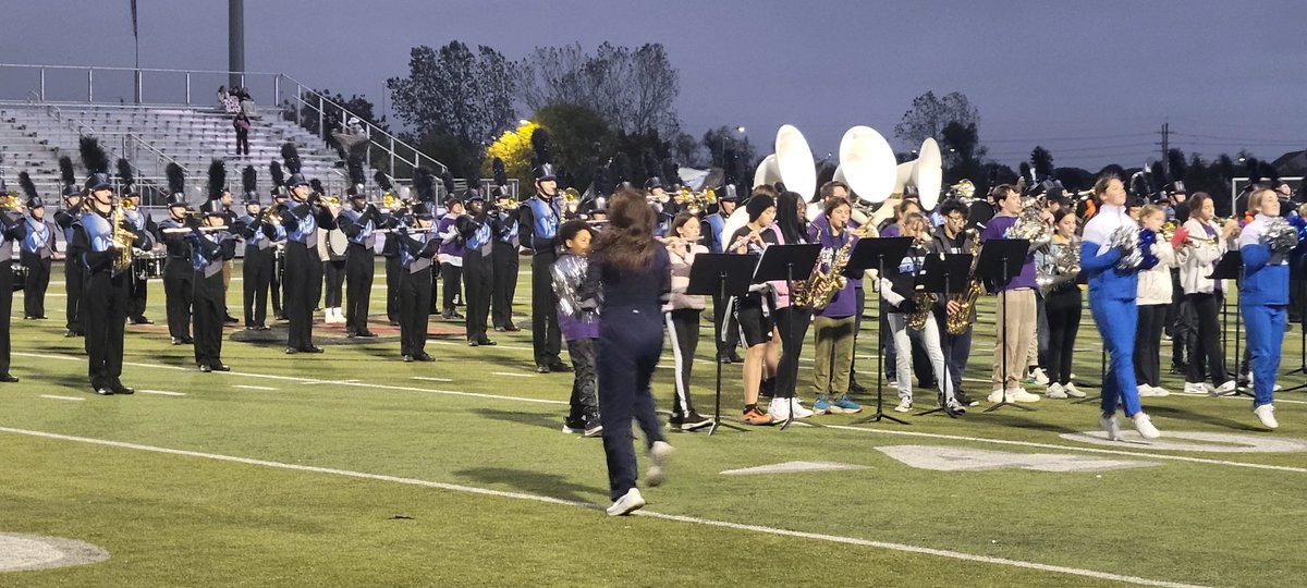 Jay Novacek (@ownovacekowls) on Twitter photo Thanks to the <a href="/MT_Timberwolves/">Mission Trail</a> and <a href="/OTMSTigerPride/">Oregon Trail Middle School</a> bands for joining us at football tonight!!! Future Owls! <a href="/ADButlerOW/">ADButlerOW</a> Thanks to the <a href="/MT_Timberwolves/">Mission Trail</a> and <a href="/OTMSTigerPride/">Oregon Trail Middle School</a> bands for joining us at football tonight!!! Future Owls! <a href="/ADButlerOW/">ADButlerOW</a>