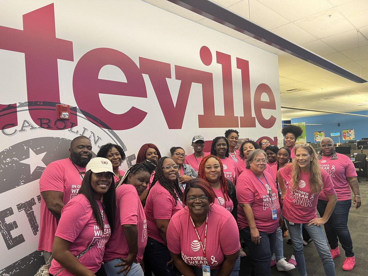 FAYCallCenter's tweet photo. It’s a pink party!! #smithstarzz #rushhour https://t.co/oQeVmDKWbx