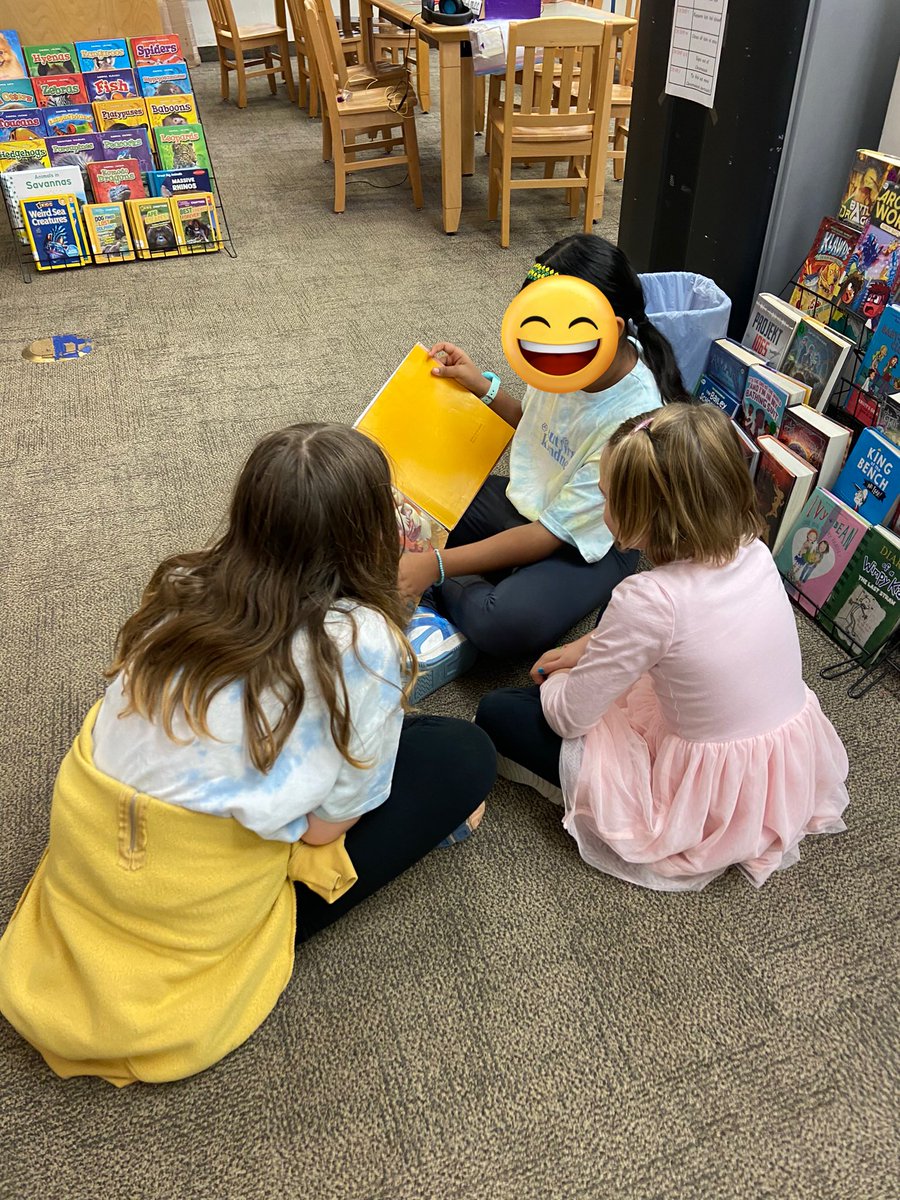 MrsManleysClass's tweet photo. We had a great first visit with our library book buddies in Ms. Tremont’s 1st grade class! I loved seeing the 4th graders being such great role models for the 1st graders! 🥰 https://t.co/7AWQQz89oC
