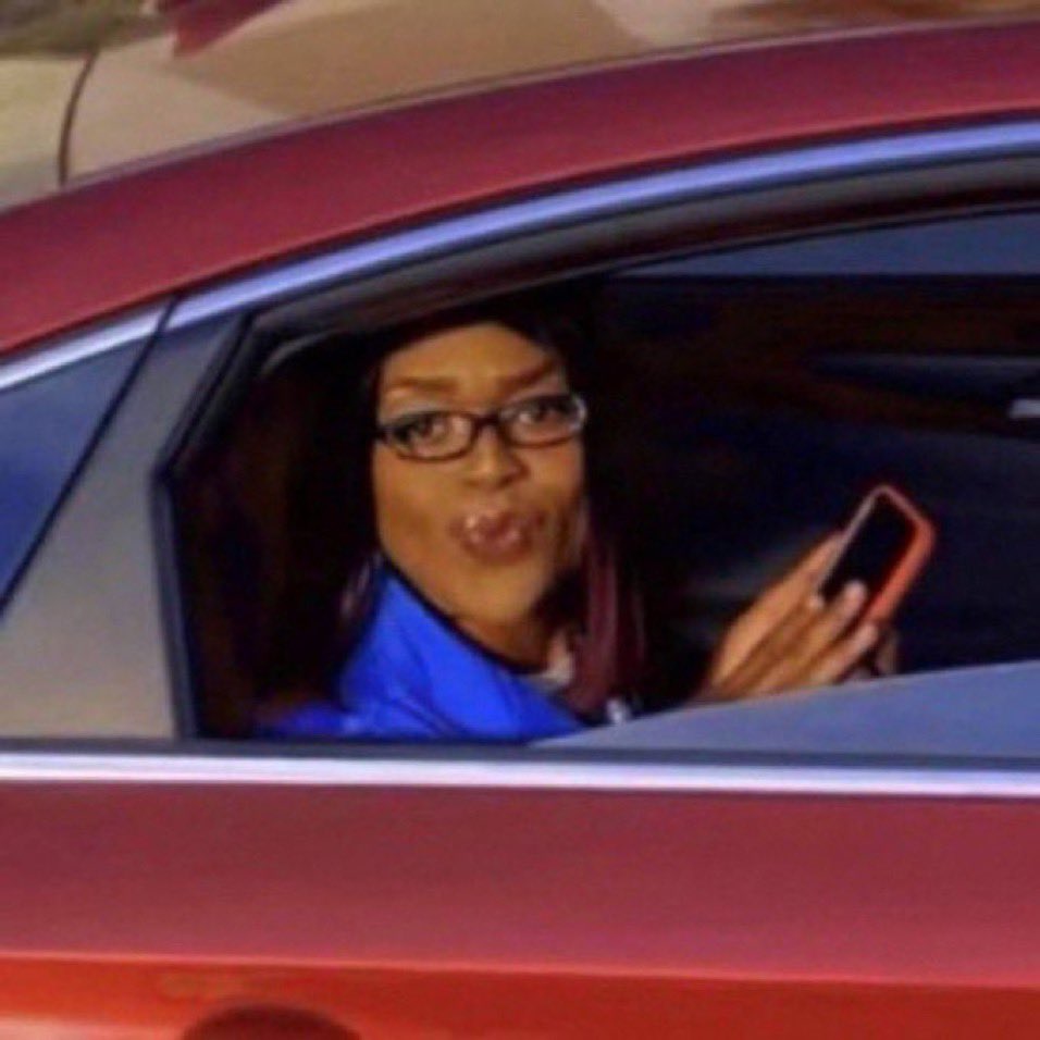 MrDoubleUSee's tweet image. *pulls up to McDonalds*

“I have a code!”