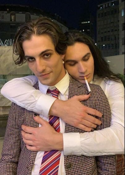 AmazonkaInEden's tweet photo. Love is forever ♾
#darchio #ethdam #эдем 😍💜💙🌈💍💍 https://t.co/9d5tkAUnqE